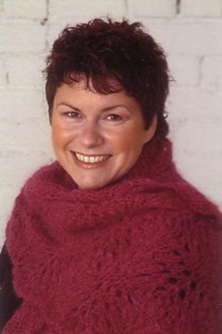 Fiona Ellis, expert knitter and instructor