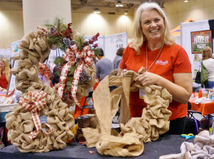 Michaels - Holiday Burlap Wreath 3_700x520